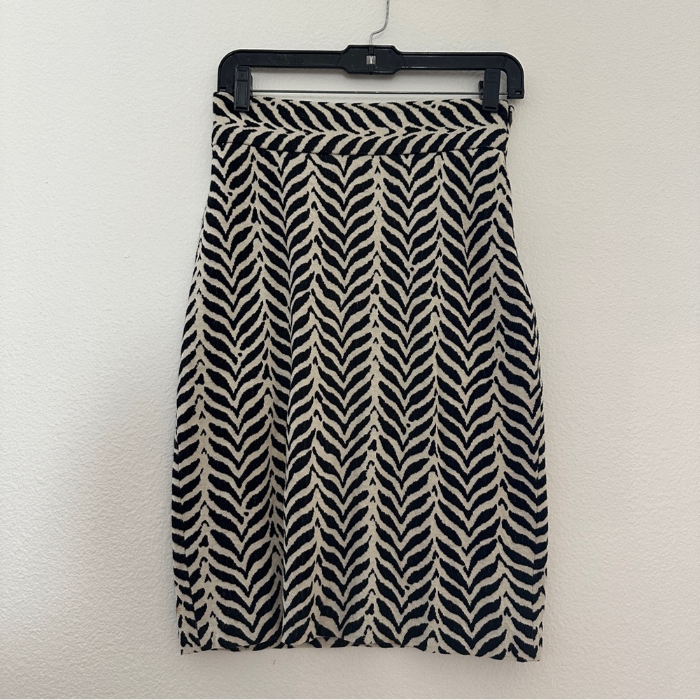 Diane Von Furstenberg Black and Cream Pencil Skirt